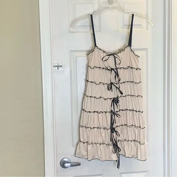 Chloefairy Summer Ruched Mini Dress Ruffle Tunnel Spaghetti Straps Size Medium - Picture 4 of 11